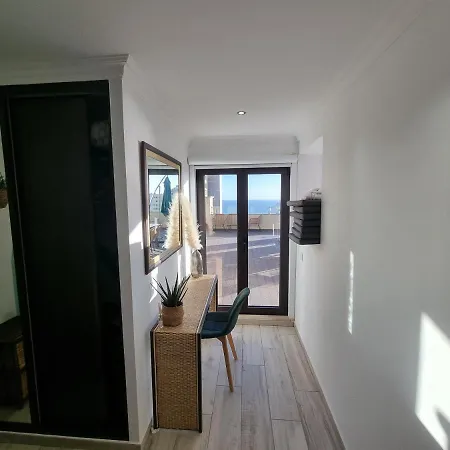 Apartment Com Terraco E Vistas